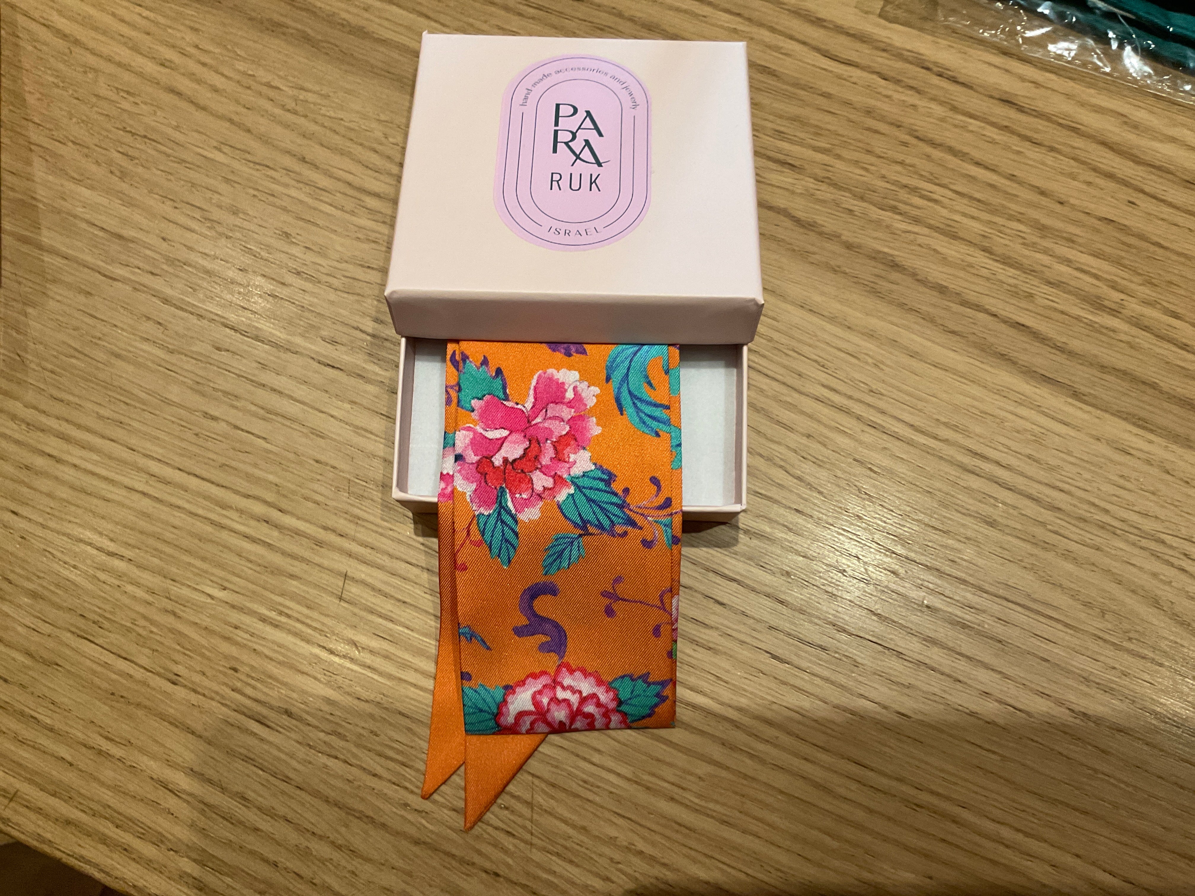 "Chinese Roses" print small silk-twill scarf